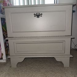 Light Green Chest With Hidden Compartment 