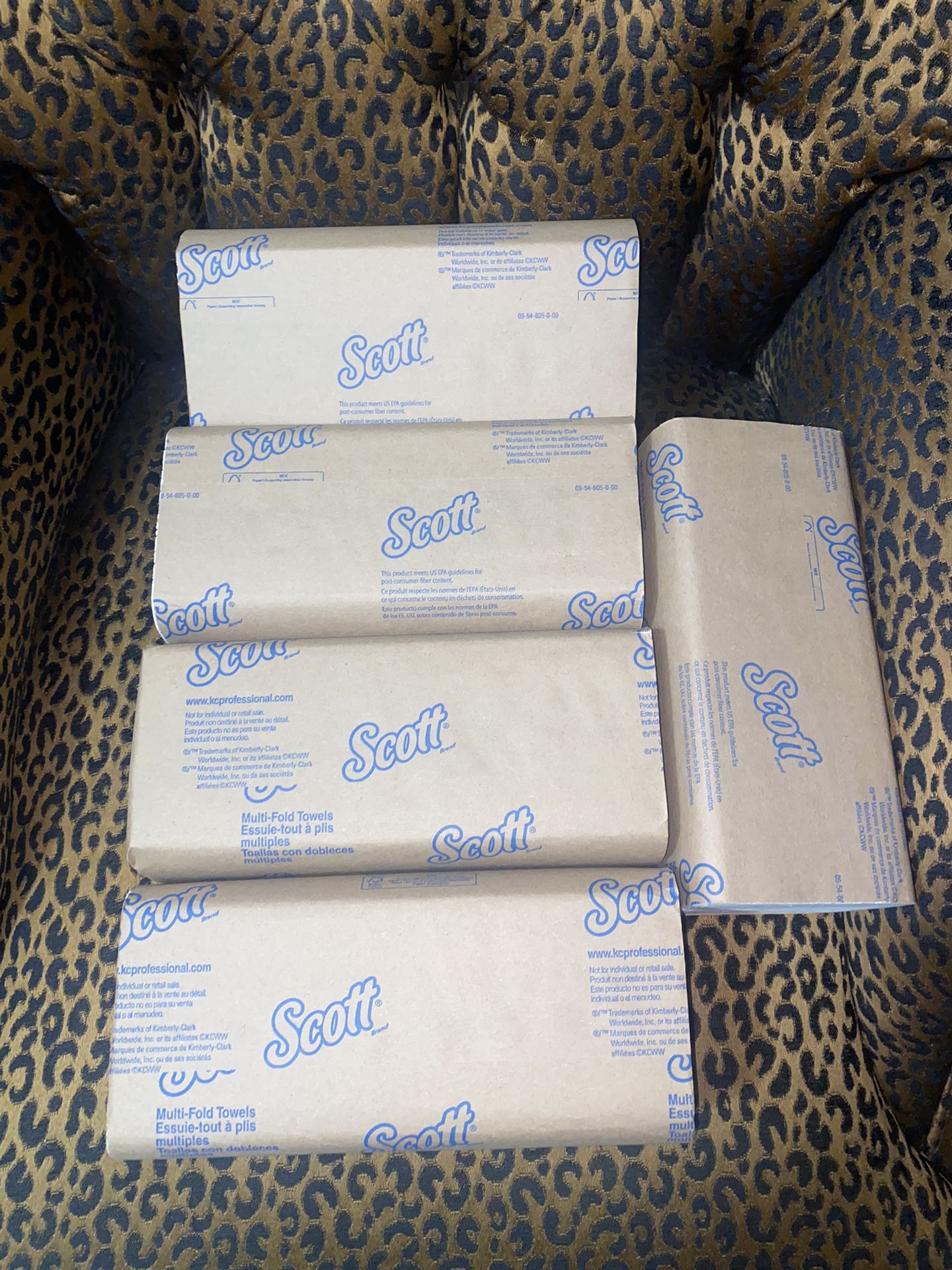 5🔥 Packs Of 250  Total Of 1,250 Scott Paper Towels All 5 Packs For $10 Firm On Price