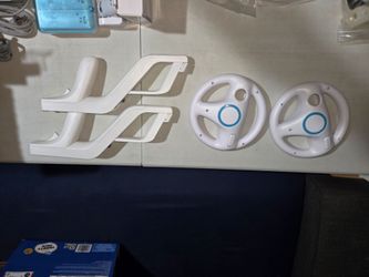 Wii/Wii U Steering Wheels & Zapper Gun Sets