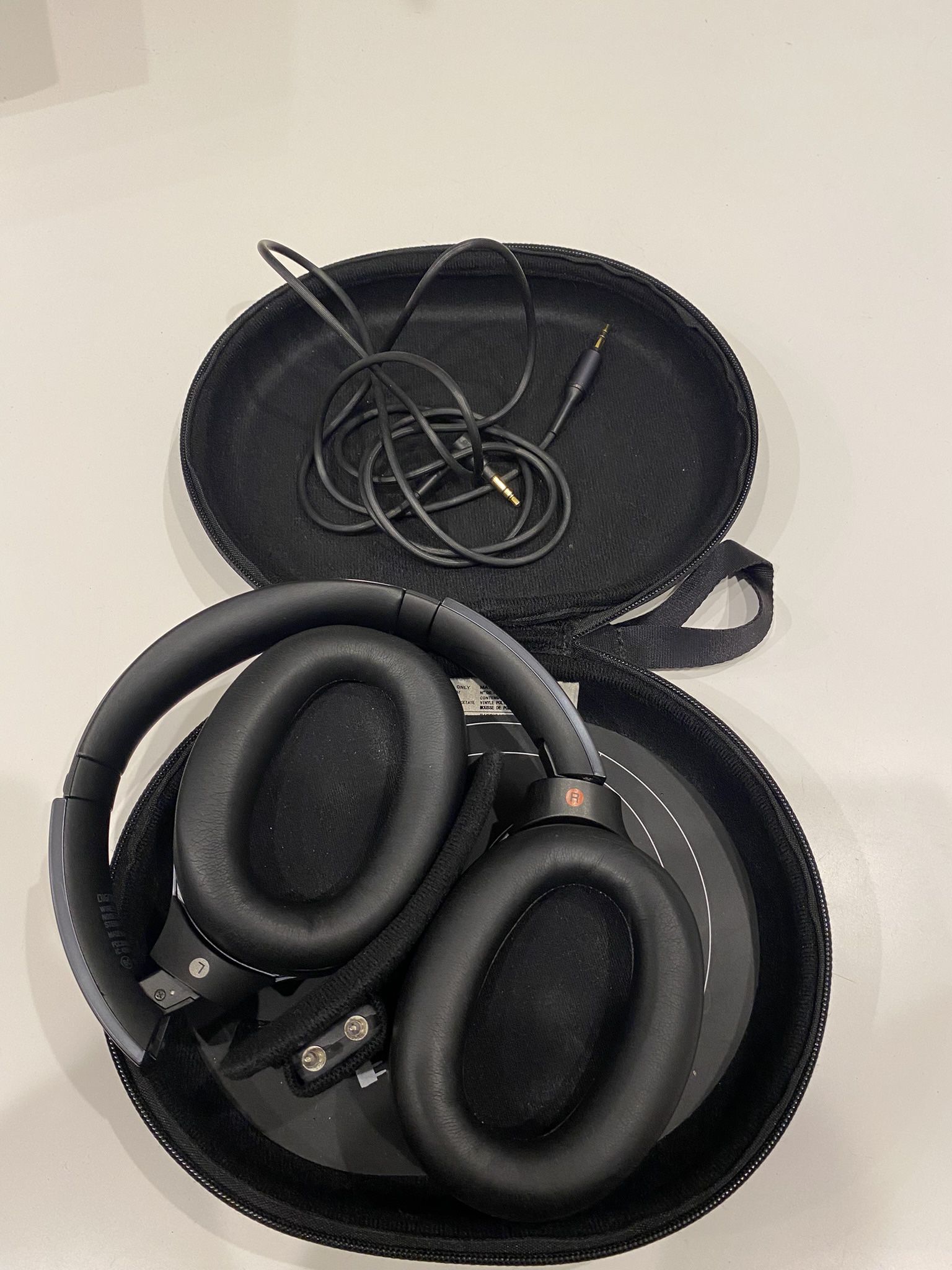Sony Mdr-1000x Wireless Noise Canceling Headphones for Sale in