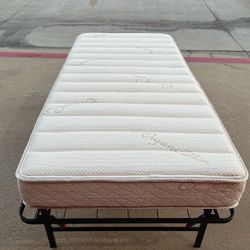 Twin XL SleepEX Roma Latex Mattress, in like-new condition 