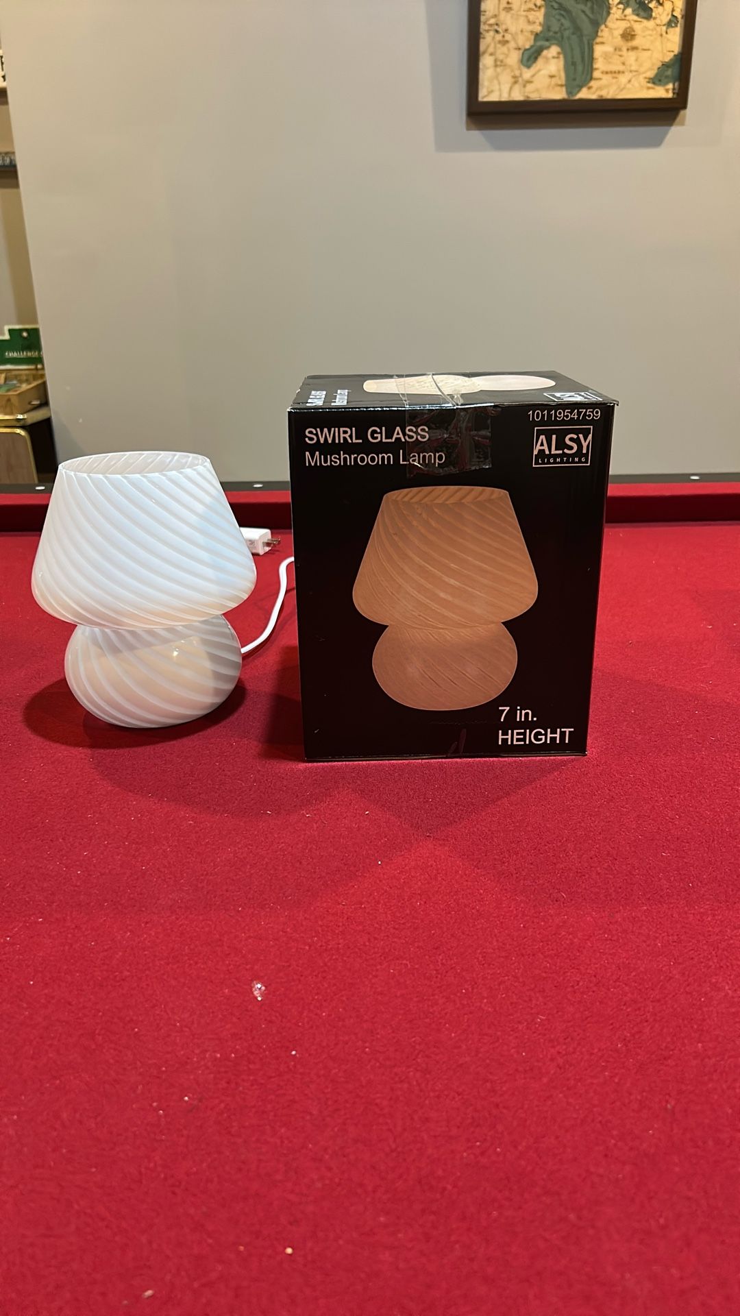 Swirl glass mushroom lamp