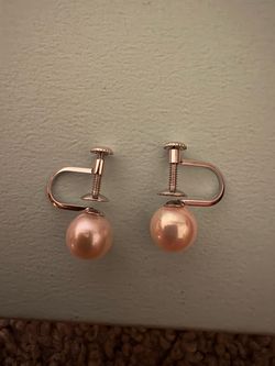 14 karat pink pearl earrings, new Vintage screw back
