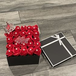 For Ever Roses With Pearls 