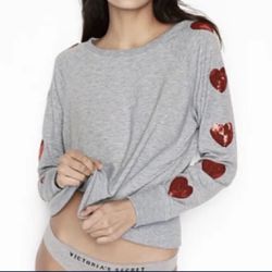 Victoria’s Secret Red Heart Gray Sweater Size S/M(4/6) Limited edition