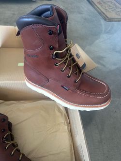 Redwing boots size 9 411 soft toe