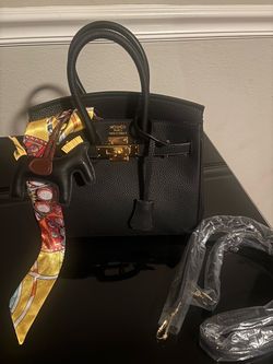 AUTHENTIC Hermes clutch press