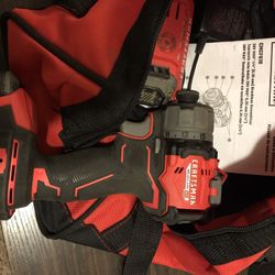 Brand new craftsman 20 V brushless impact charger two batteries Sauzal