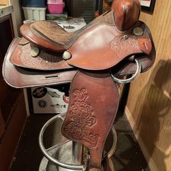 Keyston Western Saddle