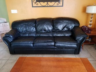 3 PIECES LEATHER SOFAS.