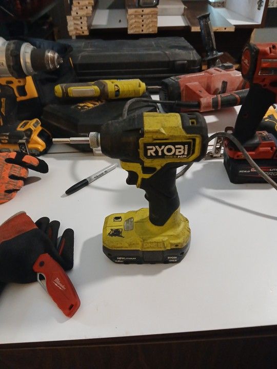 Arobi Brushless Drill With Battery