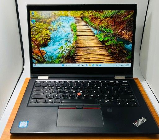 LENOVO YOGA X390 ThinkPad Core i5-8265u 8GB 256GB Windows 11 Pro