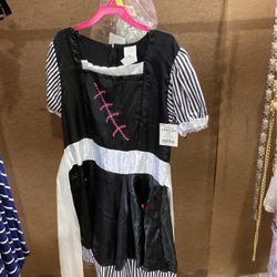 New Halloween Costume Size 10-12 $5