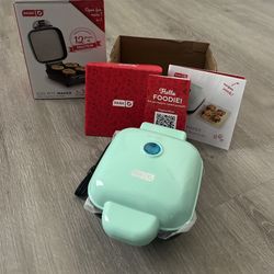 **NEW** Electric Egg Bite Maker (Color: Aqua)