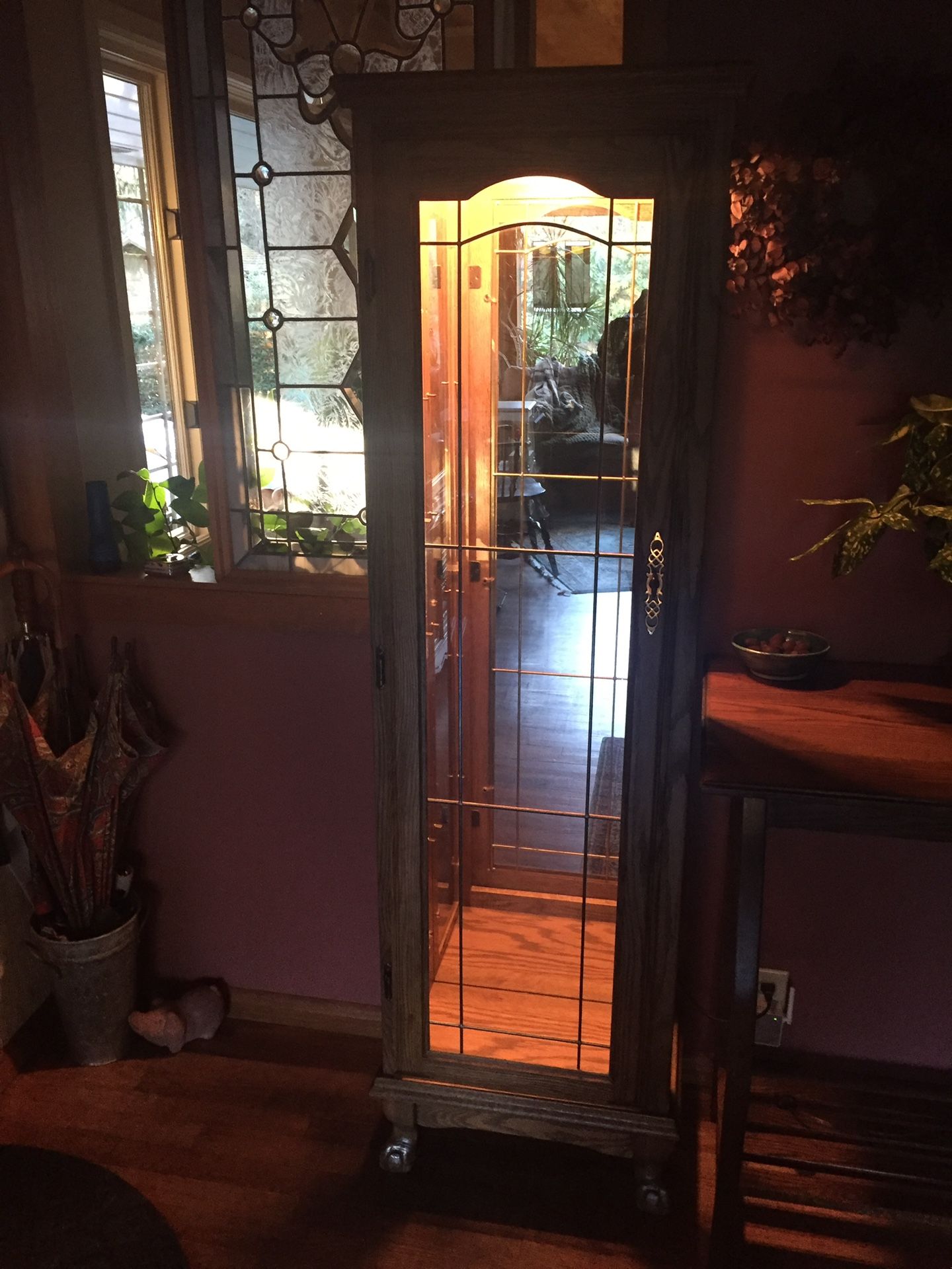 Gorgeous Vintage Leaded Glass Curio, Lighted