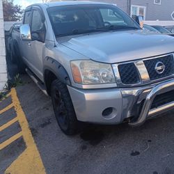 2004 Nissan Titan