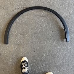2022 Tesla Model Y right front fender flare 
