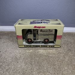 Snap-On 1950’s Ford Step Van Tools
