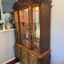 Dinning Cabinet 