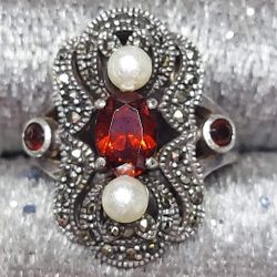 Garnet,Pearl,Marcasite Ring