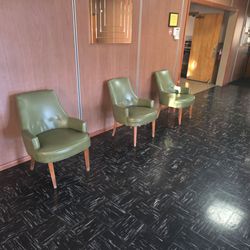 $1,195 - Vintage 1960s Mid-Century Modern Lounge Chairs (Set of 6)