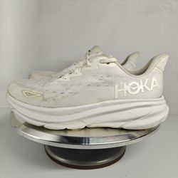 Size 7.5 US Women's Hoka One One Clifton 9 running shoes White