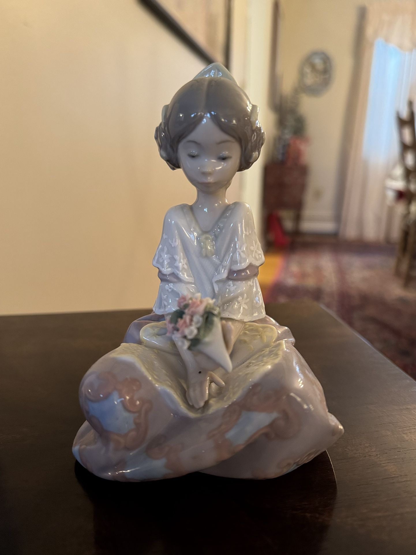 Lladro Antique Figurine