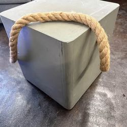 Lyon Beton edge stools on wheels