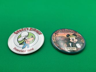 Disney Goofy & Mickey Pin Set