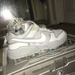 brand new never worn before size 11 would sell for 260$ cash or apple pay 
