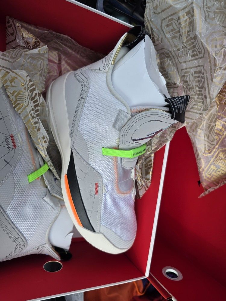 White Air Jordan Hightops Basketball 🏀 Shoes NEW Men Size 11.5