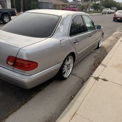 Mercedes 1997 E420 