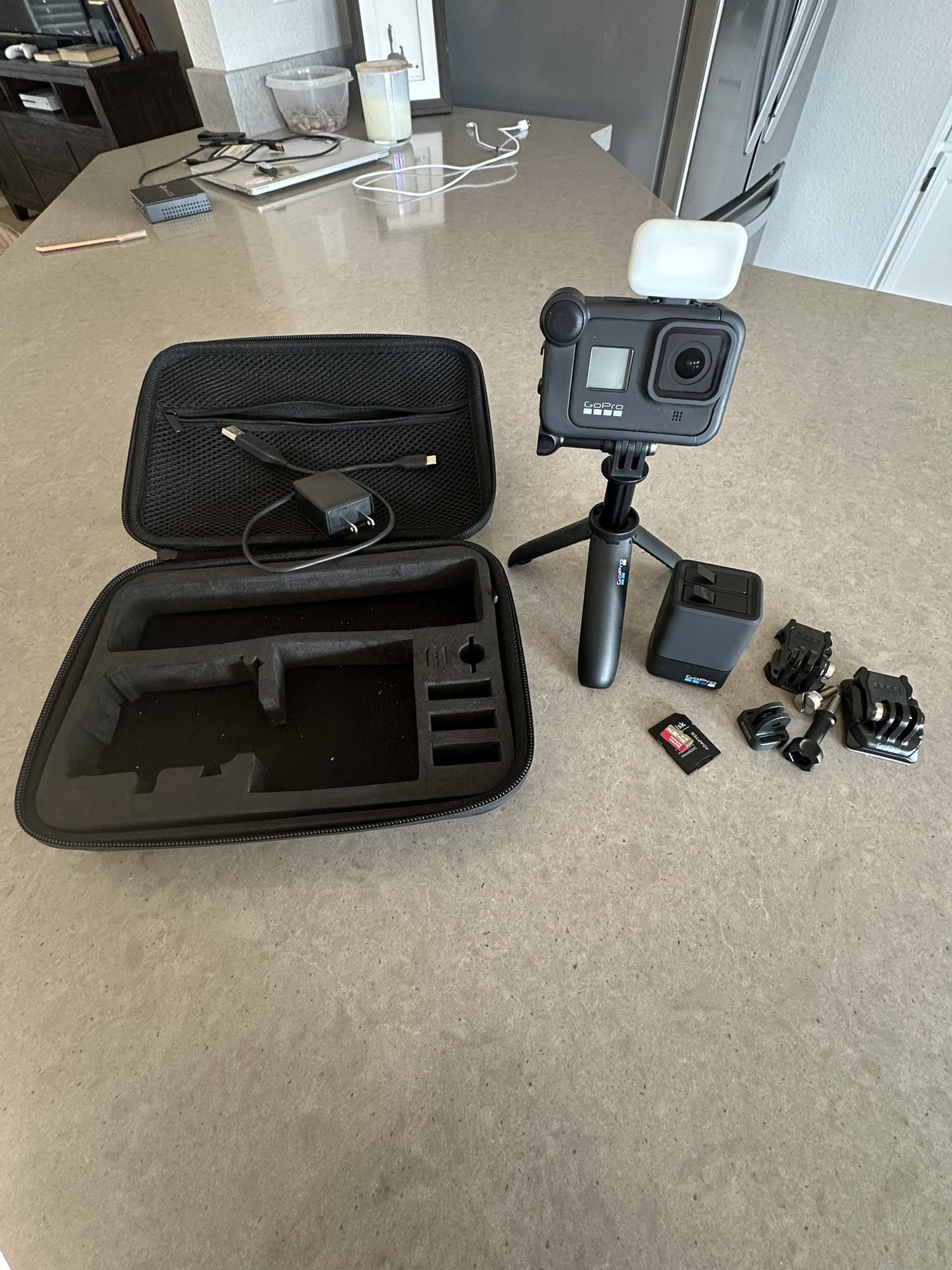 GoPro Hero 8 - Content Creator Kit