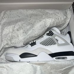 Air Jordan 4 Retro Size 8 Military Black