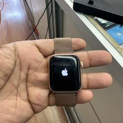 Apple Watch Series 4 GPS And Cellular 40mm 
