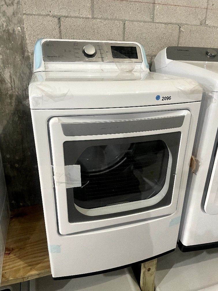 LG 27” FREESTADING DRYER WHITE $450
