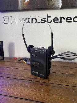 Fully Serviced Sony Walkman WM-F2061 — Compact & Retro Ready!