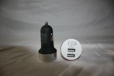 Double USB car charger adapter