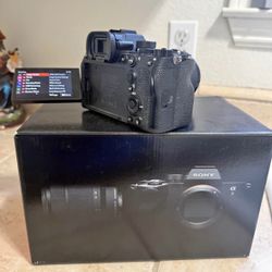 Sony A7iv Digital Camera Full Frame + Sony FE 28-70 Kit Lens Black Color