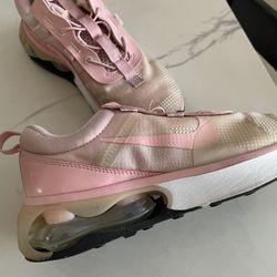 Nike  Tennis Shoes  For Girl Size 3 