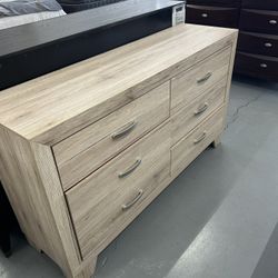 Dressers , Same Day Delivery 🚚 