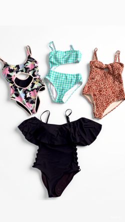 One Piece Women Swimsuit!
