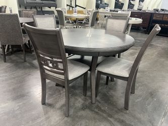 Round Table Dining Set