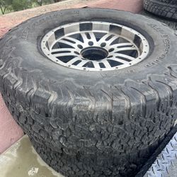 MB Wheels V-Drive 17x9 6x139.7 Off-Road Wheels w/ BFGoodrich KO2 315/70R17