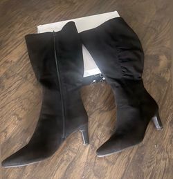 Woman Black Knee High Boots