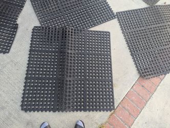 Rubber floor mats x7