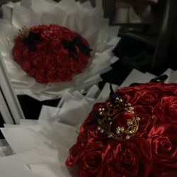 40 ribbon roses