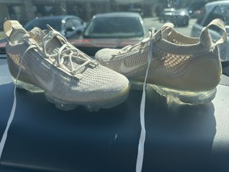 Woman’s Nike Air VaporMax 2021 Flyknit 'Oatmeal'