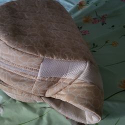 Travel Snuggle Nest