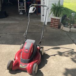 Toro Electric 20 Inch Cordless .   Not Self Propelled, Use Your Muscles 